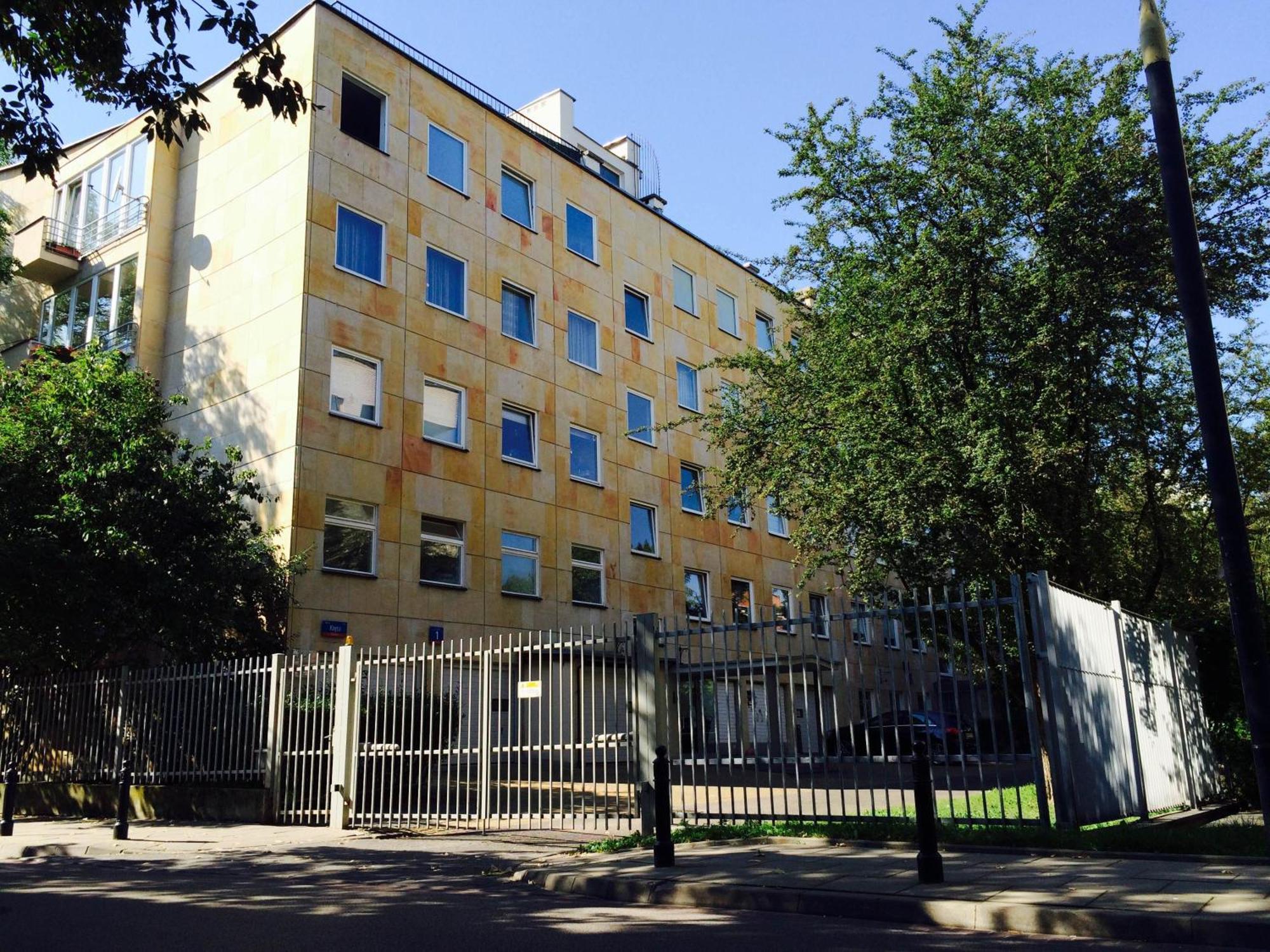 Ferienwohnung Lovely LUX Garden Flat near Royal Park Warschau Exterior foto